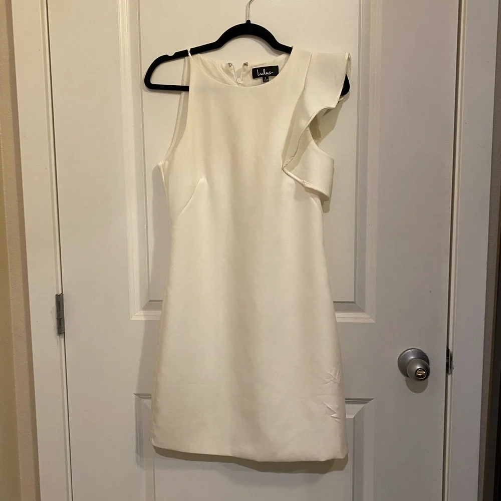 Lulu’s White Ruffle Dress - Picture 2 of 2